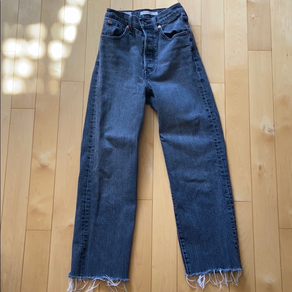 Washed Black Levi’s Ribcage Straight